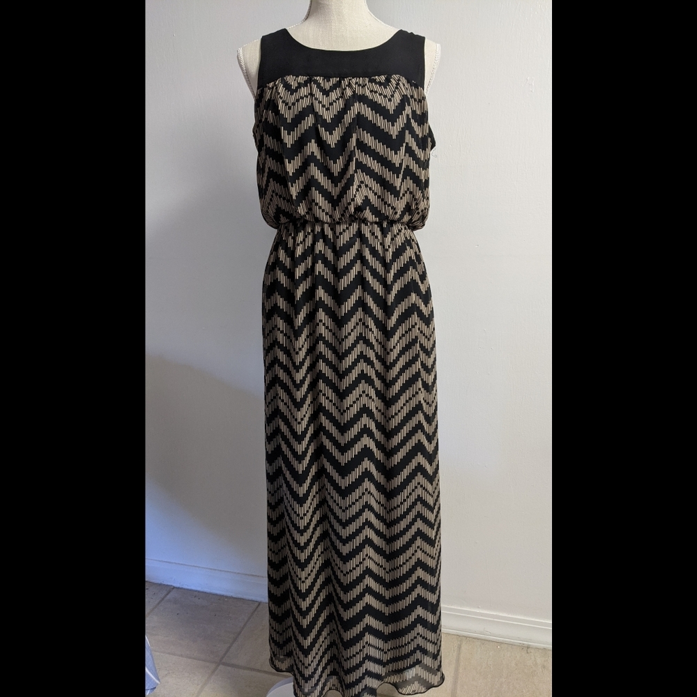Enfocus Studio Black/Beige Chevron Maxi Dress Sz 6
